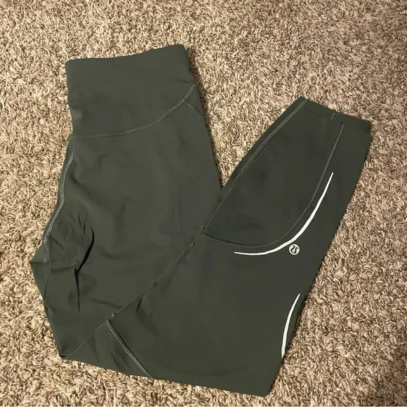 Lululemon Base Pace High-Rise Reflective Tights in Smoked Spruce - Picture 5 of 7